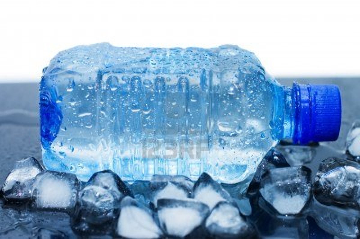 Sử dụng nước đóng bình có thực sự tốt cho sức khỏe không?