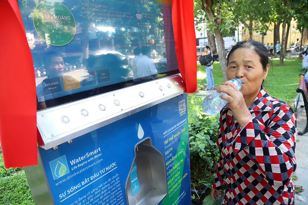 Hệ thống cây lọc nước thông minh sử dụng trí tuệ nhân tạo tại công viên Hà Nội 3